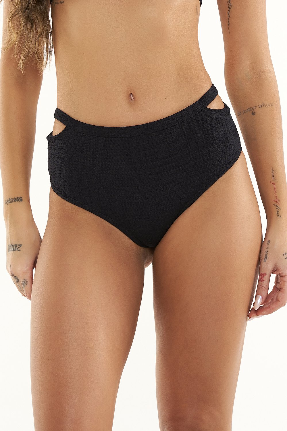 Hot Pants Com Abertura Lateral Preto Noronha - Ilha Bikini