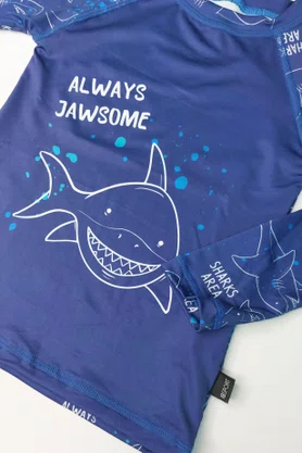 Blusa Infantil Com Proteção UV Marinho Tubarão