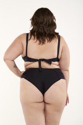 Calcinha Ilha do Mel Plus Size Preta