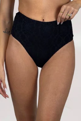 Hot Pants Maragogi Renda Preta